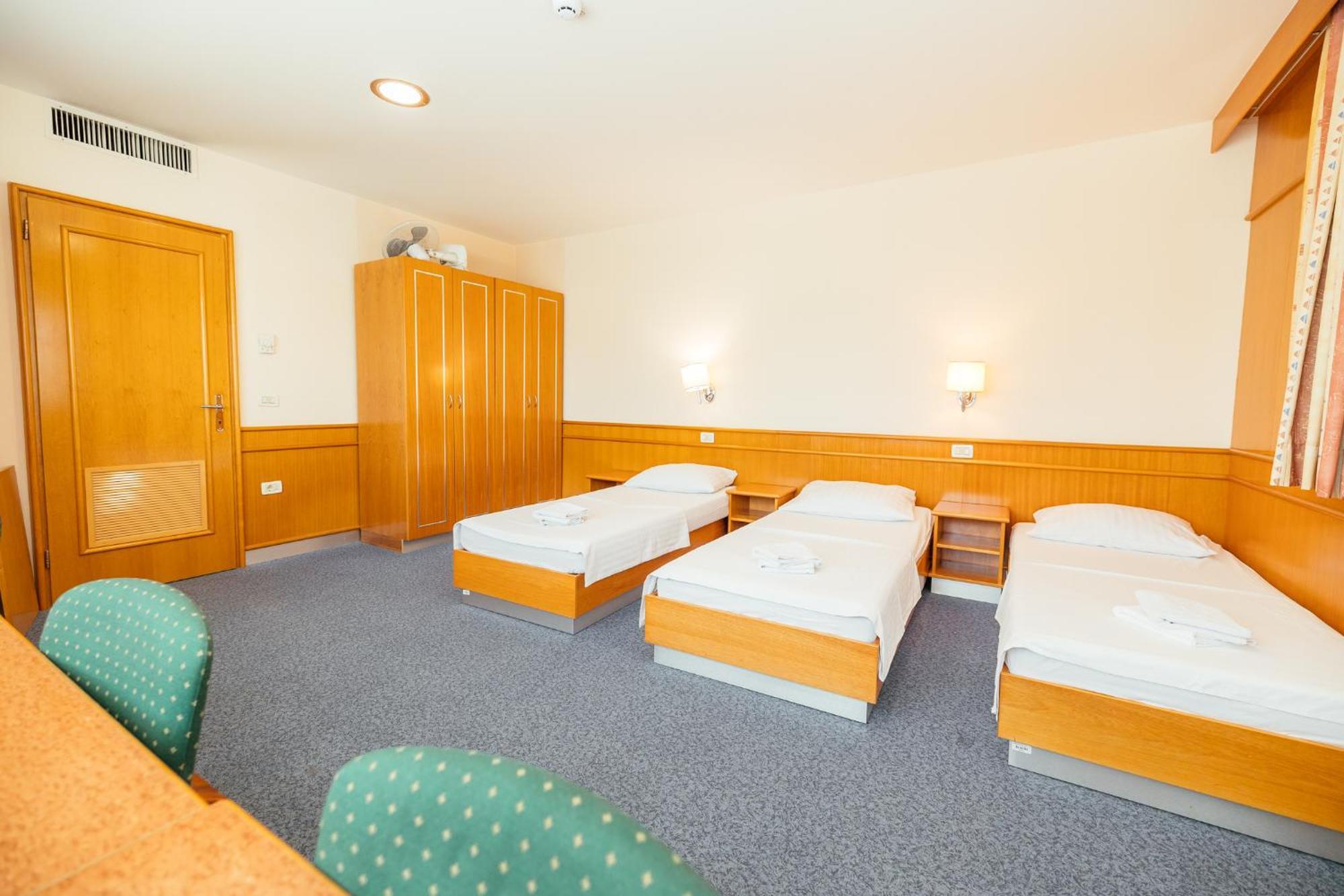 Motel Barka Koper Extérieur photo